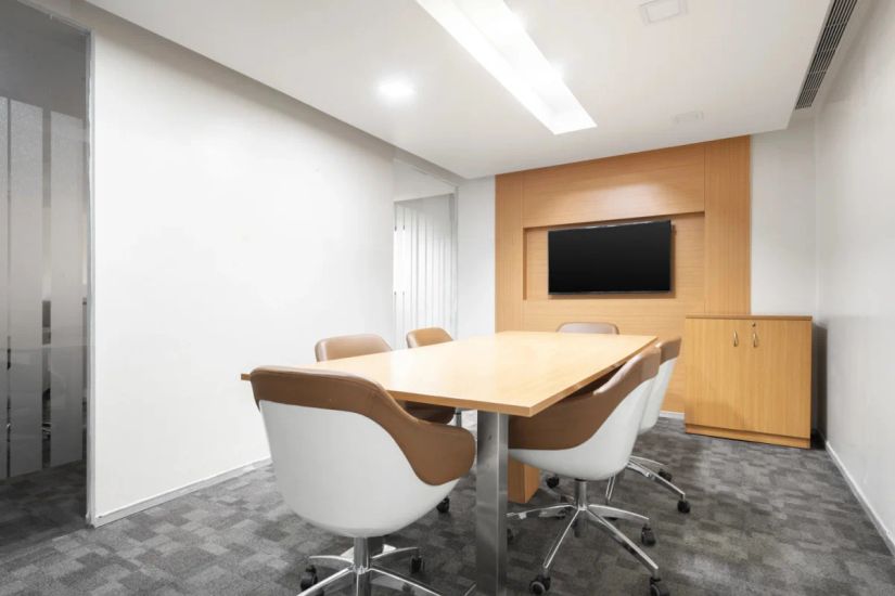 Regus Phoenix Tech Tower